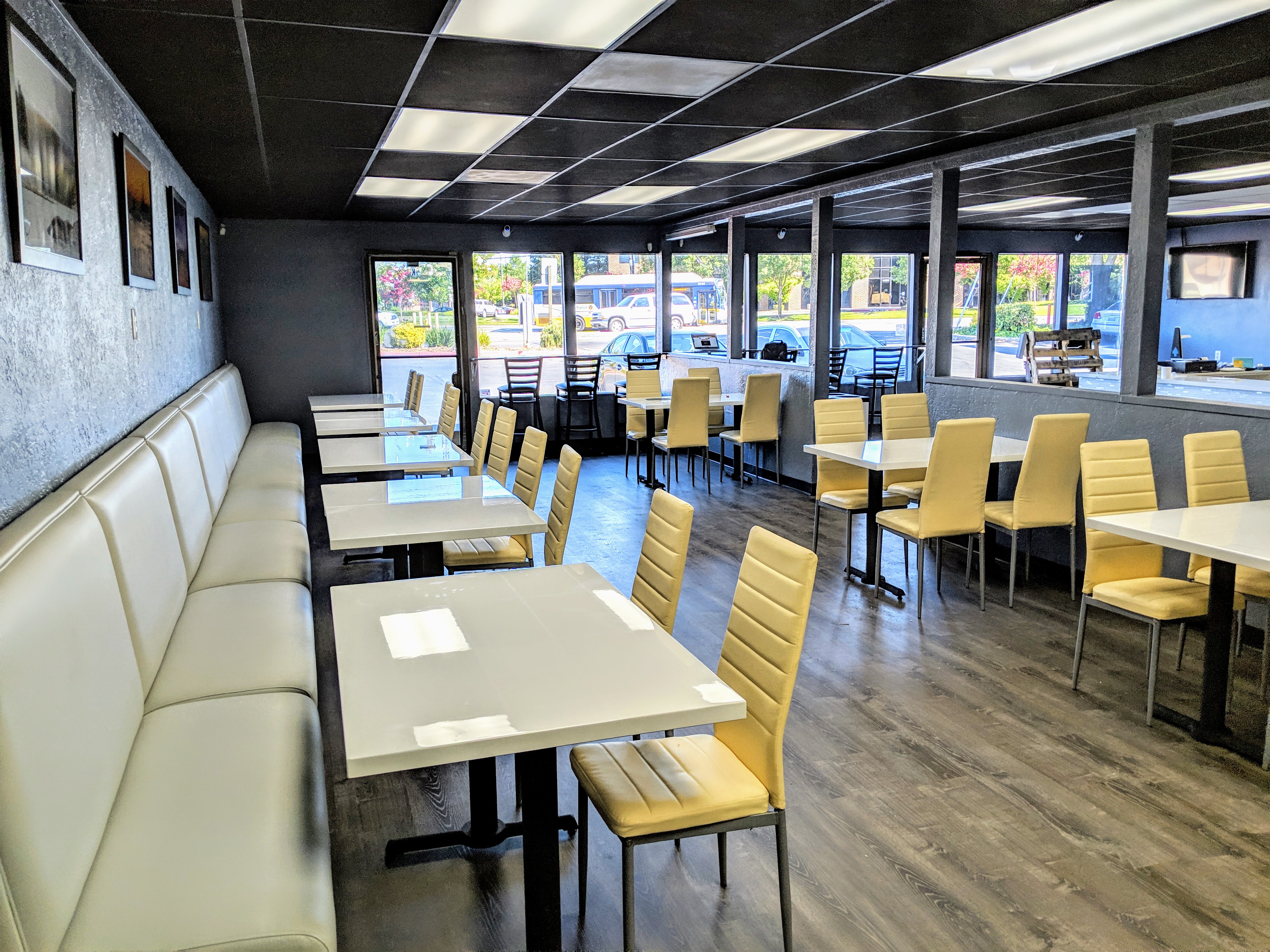 Original One Milk Tea Sacramento dining area